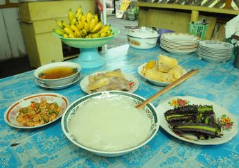 Mencicipi Papeda di Ternate