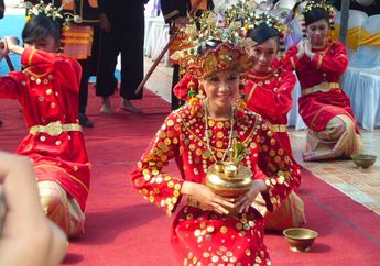 Tari Sekapur Sirih Jambi