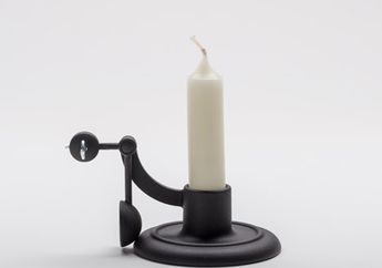 Alat Pemadam Lilin Otomatis