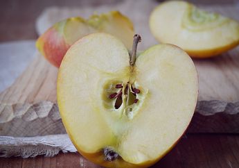 Mengapa Buah Apel Berubah Warna Setelah Dikupas?