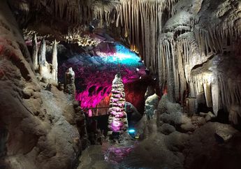 Apa Itu Stalagmit dan Stalaktit?