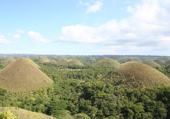 Chocolate Hills, Bukit Cokelat yang Cantik di Filipina