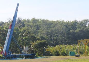 Roket LAPAN Sukses Meluncur