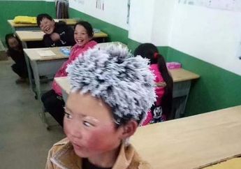 Anak yang Setengah Beku Saat Pergi ke Sekolah