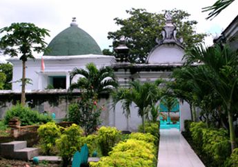 Objek Wisata Ziarah Kawah Tengkurep Palembang