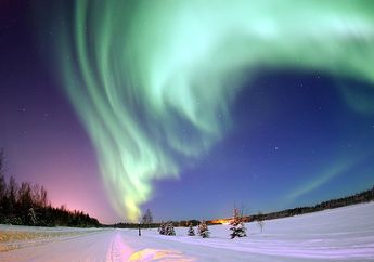 6 Lokasi Terbaik untuk Mengamati Keindahan Aurora di Langit Malam