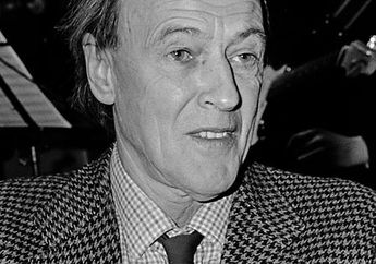 Fakta Menarik Roald Dahl Penulis Novel asal Inggris