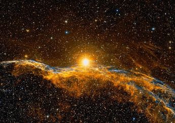 Nebula NGC 6960, Nebula Sapu Penyihir
