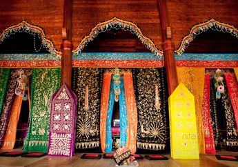 Singgasana Bundo Kanduang Hingga Kamar Putri Raja di Istana Pagaruyung