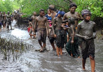 Mabuug-buugan, Mandi Lumpur Tradisi Bali