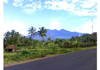 Keindahan Gunung Galunggung yang Tersembunyi