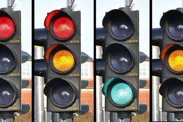 Tidak Hanya Satu Siapa Saja Penemu Lampu Lintas Dari Waktu Ke Waktu Semua Halaman Bobo