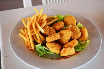 Salah Satunya Goreng Dalam Minyak Panas 3 Tips Ini Bisa Cegah Nugget Keriput Setelah Digoreng Semua Halaman Bobo