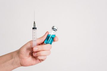 Hal Yang Tidak Boleh Dilakukan Setelah Vaksin Covid 19 Hindari Supaya Vaksin Berjalan Lancar Semua Halaman Bobo