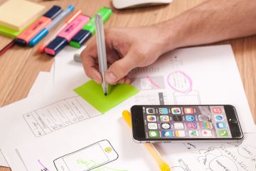 User interface memiliki banyak fungsi.