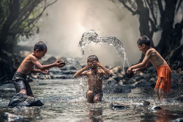 Perilaku Pemborosan Air yang dapat Menggangu Kehidupan Manusia