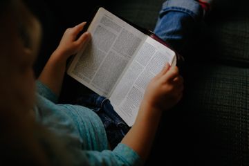 Mengenal Pengertian dan Fungsi Kata Imbuhan dalam Bahasa Indonesia