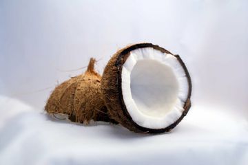 Sering Mengonsumsi Santan Berlebihan, Ini Bahayanya bagi Kesehatan