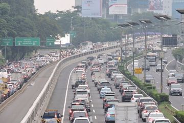 Kendaraan di Indonesia memiliki plat dengan nomor dan kode yang berbeda.