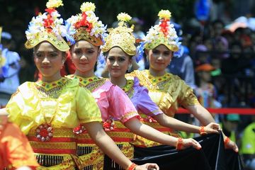 Cari Jawaban Kelas 5 Sd Tema 2 Apa Pengertian Fungsi Dan Contoh Properti Tari Semua Halaman Bobo