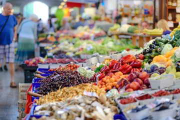 Pengertian Riset Pasar dan Fungsi-Fungsi Riset Pasar 
