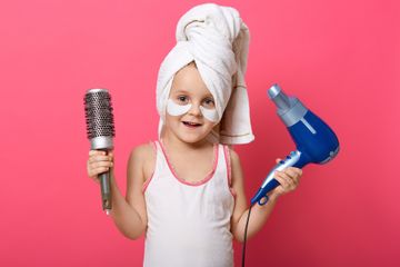 Perawatan pribadi dalam bahasa Inggris disebut dengan personal care.