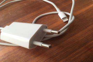 Bisa Memendek Sendiri, Bagaimana Cara Memendekkan Kabel Charger?