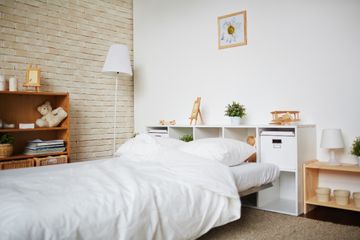 Contoh Descriptive Text tentang Kamar Tidur dalam Bahasa Inggris