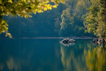 Apa Danau Terdalam di Dunia?