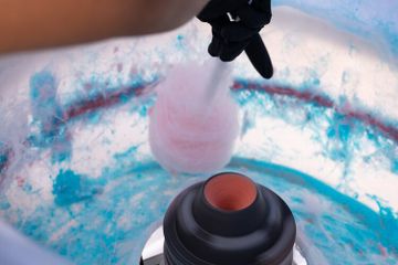 Benarkah Permen Gulali Lebih Tipis Dibandingkan Rambut Manusia?