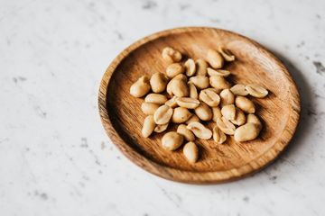 Jangan Sampai Tengik Dan Berjamur Inj 5 Tips Menyimpan Kacang Tanah Agar Lebih Tahan Lama Semua Halaman Bobo
