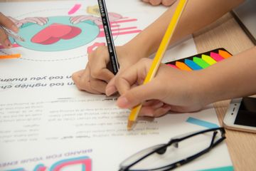 Menjawab soal try out bahasa Inggris kelas 6 SD dan pembahasannya.