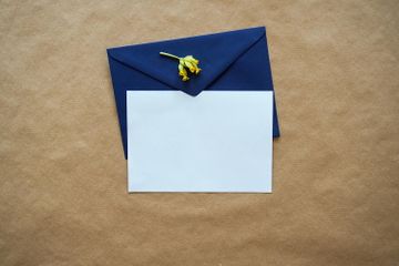 Pengertian Surat Resmi, Ciri-Ciri, Jenis, dan Strukturnya
