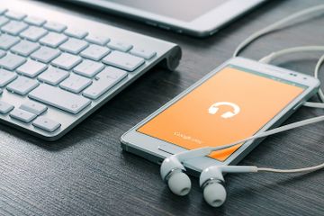Kita bisa memeriksa versi Android smartphone yang kita miliki dengan beberapa cara.