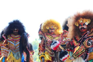 Contoh Tari Kreasi di Indonesia