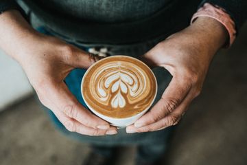 Masyarakat Finlandia mengonsumsi 12 kilogram kopi per kapita setiap tahunnya.