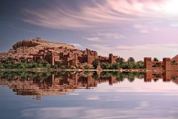 Universitas Al Karouine atau Al Quaraouiyine terletak di Maroko.