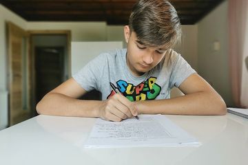 Contoh Soal, Jawaban, dan Pembahasan Materi Frasa Bahasa Indonesia