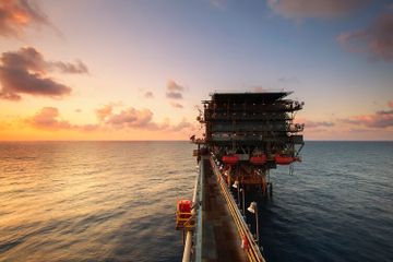 Jurusan teknik perminyakan mempelajari banyak hal mengenai minyak bumi dan juga gas.