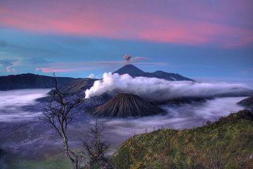 Daftar Gunung Api di Indonesia Berstatus Waspada dan Siaga