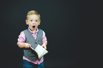Ungkapan Rasa Tidak Percaya dalam Bahasa Inggris dan Terjemahannya