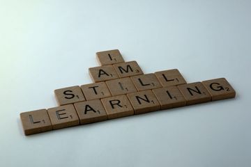 Perbedaan Penggunaan Kata Learn dan Study dalam Bahasa Inggris