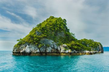 Di Manakah Letak Pulau Paling Berbahaya di Bumi?