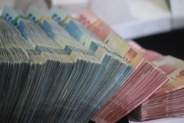 Pajak digunakan pemerintah untuk membiayai pengeluaran kolektif negara.