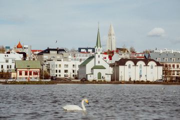 Umat muslim di Islandia tepatnya Kota Reykjavik akan berpuasa selama 16 jam 50 menit.