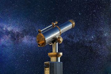 Teropong bintang adalahalat untuk melihat benda-benda langit secara langsung.