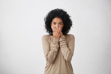Bagaimana Cara Mengatasi Cegukan Tanpa Minum?