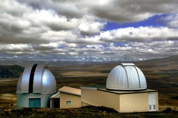Observatorium adalah salah satu tempat perkembangan ilmu teknologi dan astronomi.