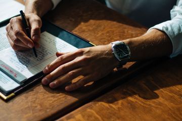 Perbedaan Penggunaan Kata If dan Whether dalam Bahasa Inggris