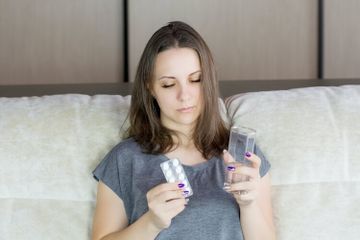 Berkurangnya daya tahan tubuh dan vitamin D merupakan salah satu penyebab masuk angin.